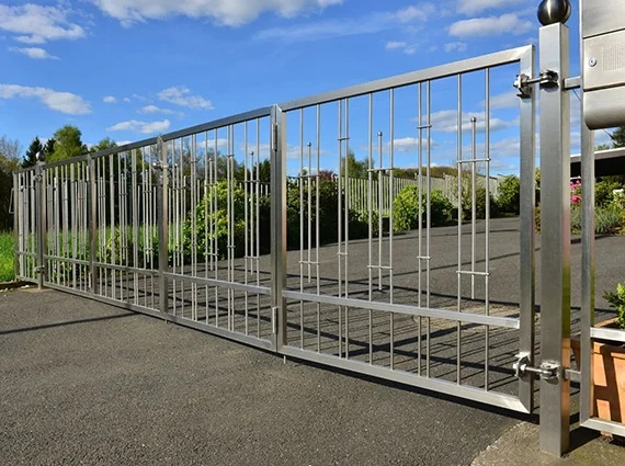 Fencing available in Wholesale in Greece